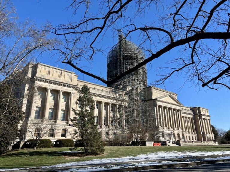 Kentucky bill to protect kids from ‘sextortion’ gets bipartisan green light in Senate 